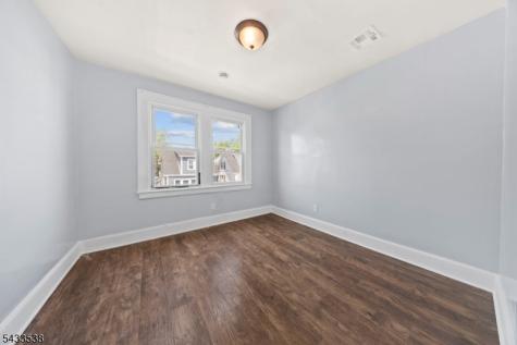 134 Dewey Street Newark NJ 07112
