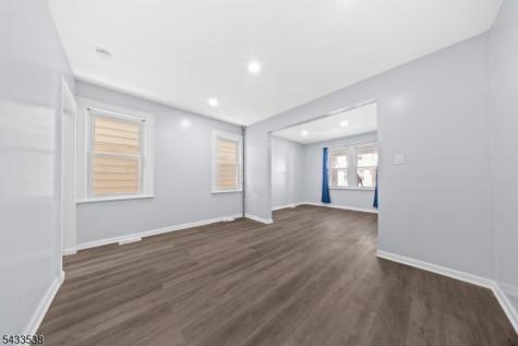 134 Dewey Street Newark NJ 07112