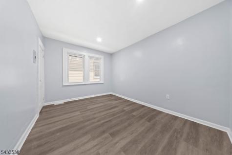 134 Dewey Street Newark NJ 07112