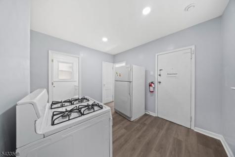 134 Dewey Street Newark NJ 07112