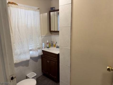 253 Crystal Street North Arlington NJ 07031