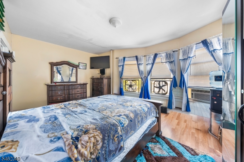324 Chilton Street Elizabeth NJ 07208