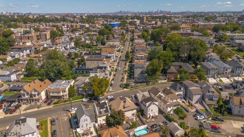 324 Chilton Street Elizabeth NJ 07208