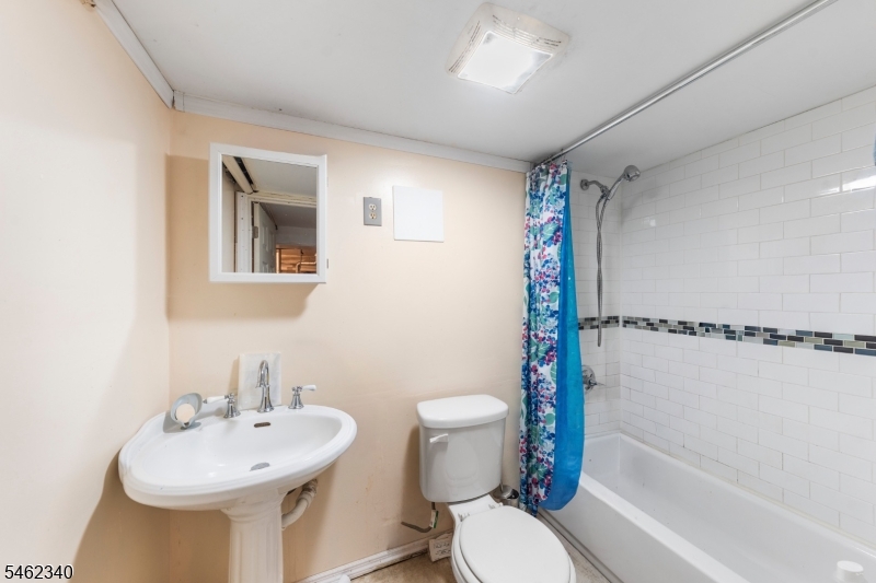 324 Chilton Street Elizabeth NJ 07208