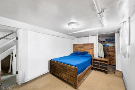 324 Chilton Street Elizabeth NJ 07208
