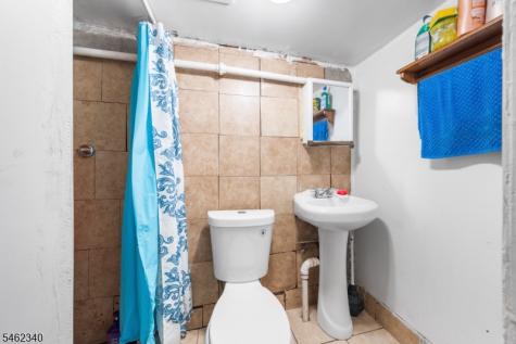 324 Chilton Street Elizabeth NJ 07208