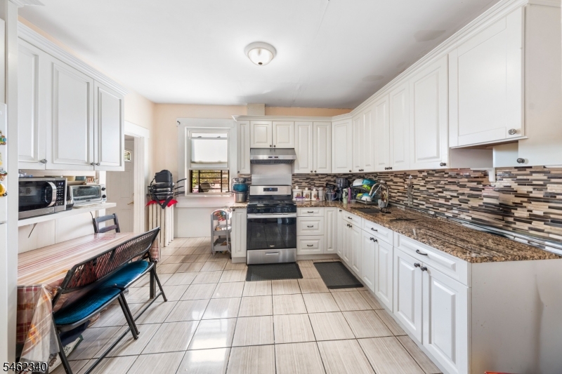 324 Chilton Street Elizabeth NJ 07208