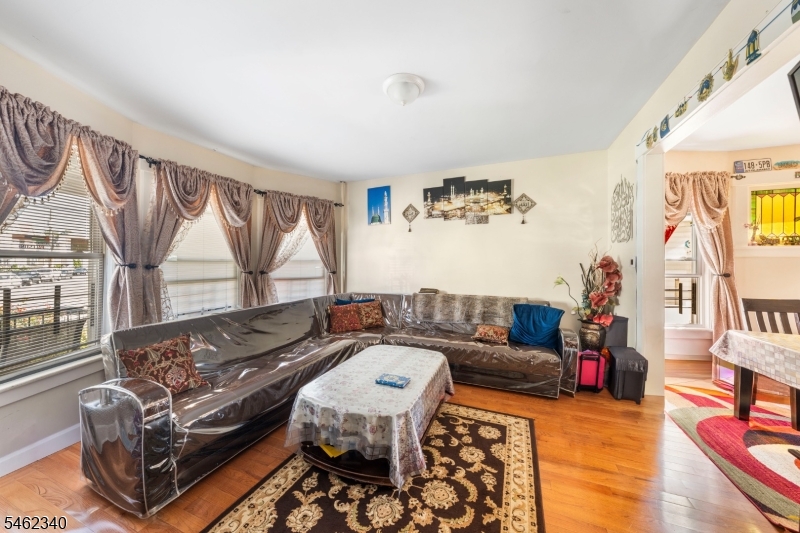 324 Chilton Street Elizabeth NJ 07208