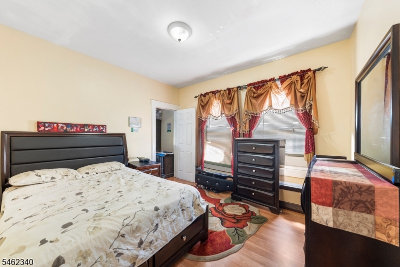324 Chilton Street Elizabeth NJ 07208