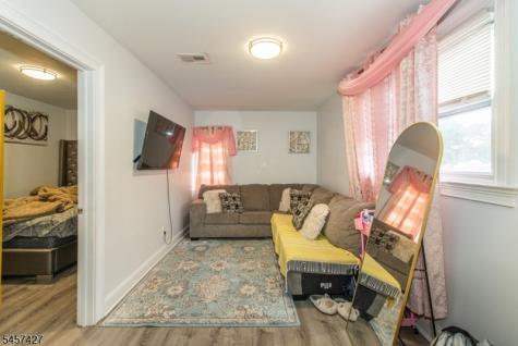 9 Wheeler Street Montclair NJ 07042