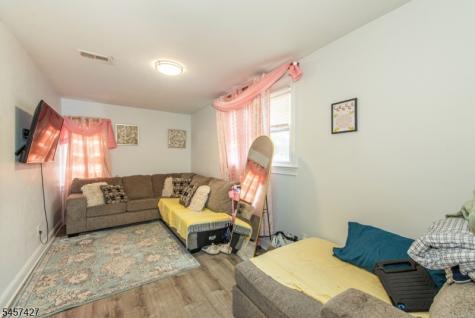 9 Wheeler Street Montclair NJ 07042