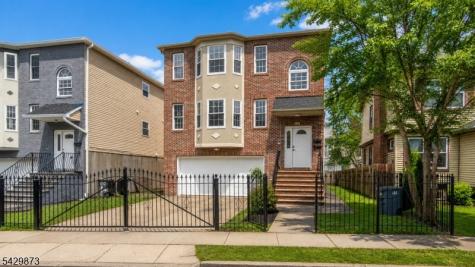 148 N Munn Avenue East Orange NJ 07017