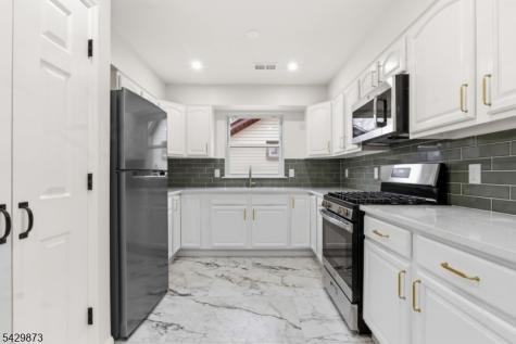 148 N Munn Avenue East Orange NJ 07017