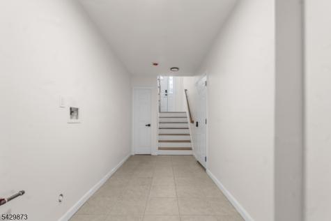 148 N Munn Avenue East Orange NJ 07017
