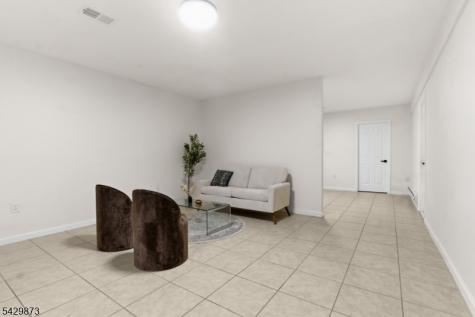 148 N Munn Avenue East Orange NJ 07017