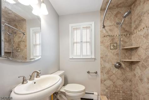 20 Catherine Avenue Saddle Brook NJ 07663
