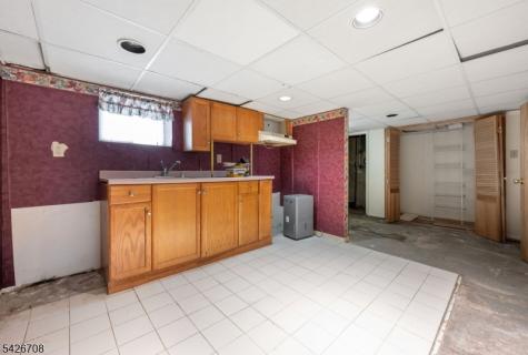 20 Catherine Avenue Saddle Brook NJ 07663
