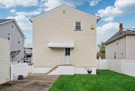 20 Catherine Avenue Saddle Brook NJ 07663
