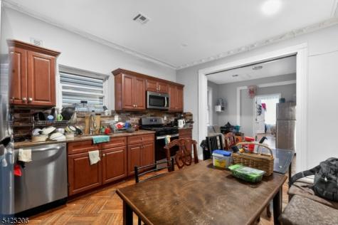 174 Littleton Avenue Newark NJ 07103