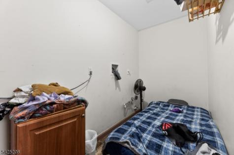 174 Littleton Avenue Newark NJ 07103