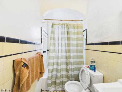 139 Fairview Avenue Prospect Park NJ 07508