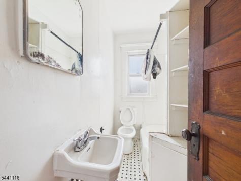139 Fairview Avenue Prospect Park NJ 07508