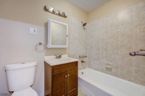 186 Park Street East Orange NJ 07017