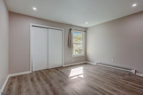 186 Park Street East Orange NJ 07017