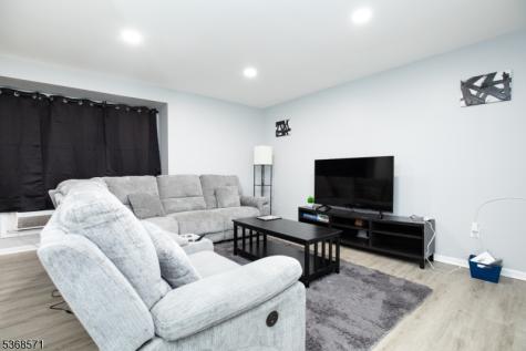 186 Park Street East Orange NJ 07017