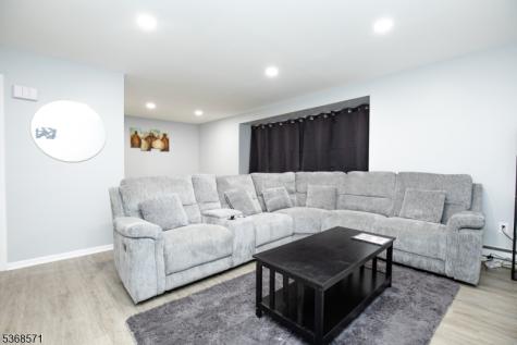 186 Park Street East Orange NJ 07017