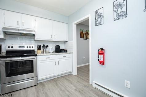 186 Park Street East Orange NJ 07017