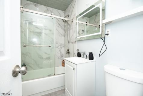 186 Park Street East Orange NJ 07017