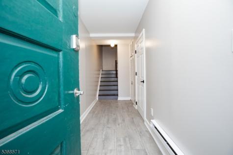 186 Park Street East Orange NJ 07017