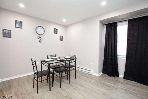 186 Park Street East Orange NJ 07017