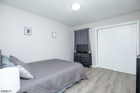 186 Park Street East Orange NJ 07017