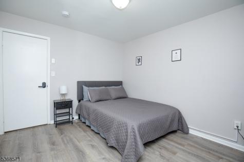 186 Park Street East Orange NJ 07017