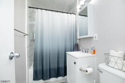 186 Park Street East Orange NJ 07017