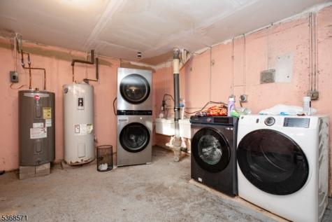 186 Park Street East Orange NJ 07017