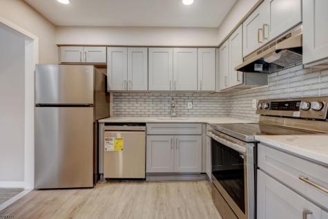 186 Park Street East Orange NJ 07017