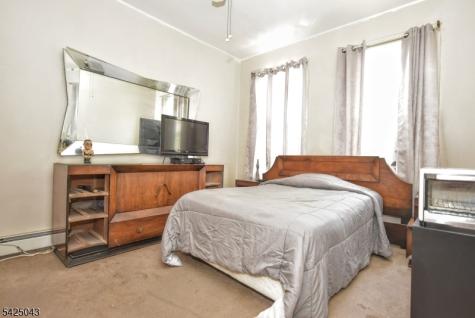 557 Hudson Avenue Weehawken NJ 07086
