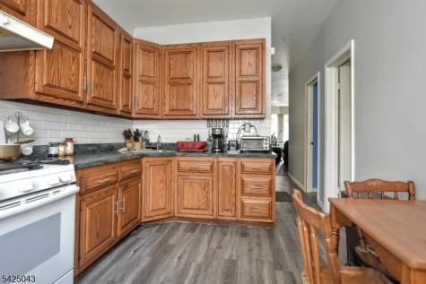 557 Hudson Avenue Weehawken NJ 07086