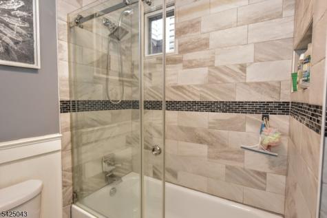 557 Hudson Avenue Weehawken NJ 07086