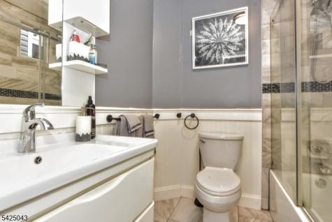 557 Hudson Avenue Weehawken NJ 07086