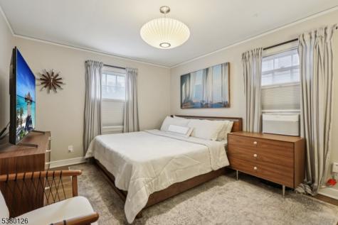 182 Woodland Avenue Verona NJ 07044