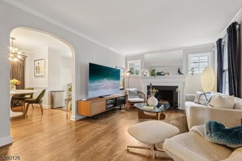 182 Woodland Avenue Verona NJ 07044