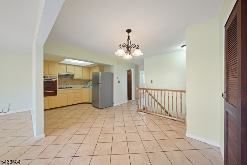 565 61ST Street West New York NJ 07093