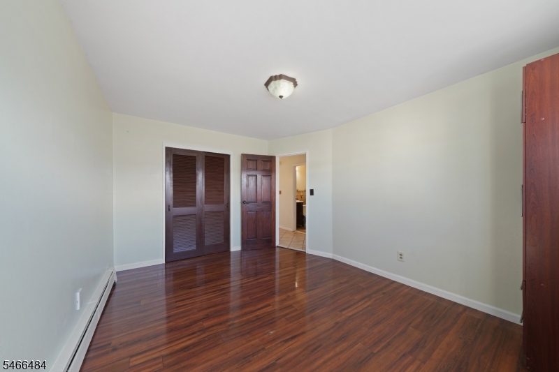 565 61ST Street West New York NJ 07093