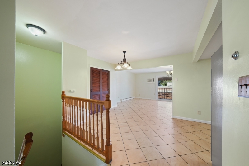 565 61ST Street West New York NJ 07093