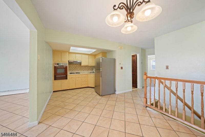 565 61ST Street West New York NJ 07093