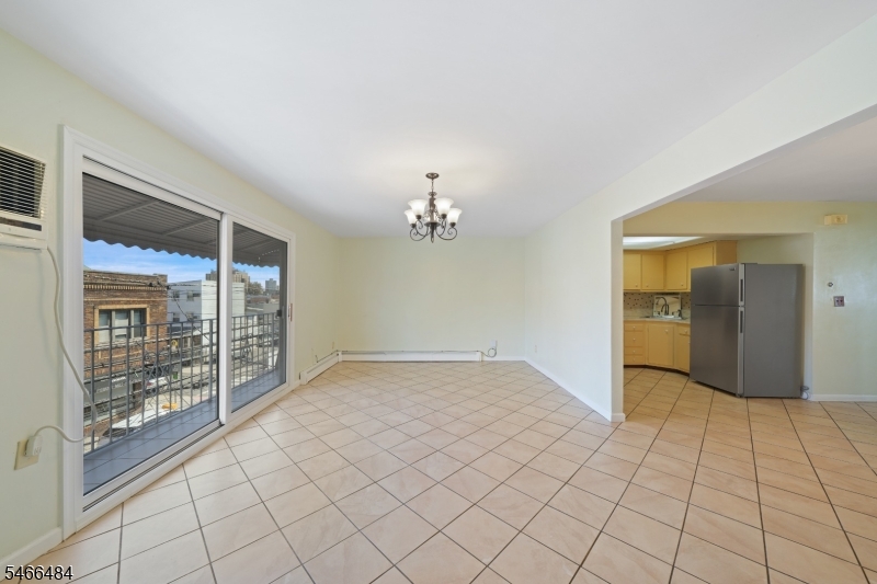 565 61ST Street West New York NJ 07093